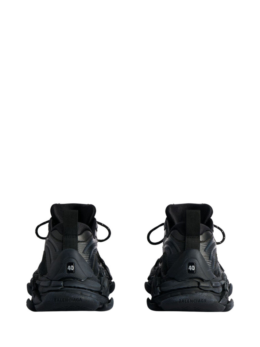Black Low Top Sneakers 3
