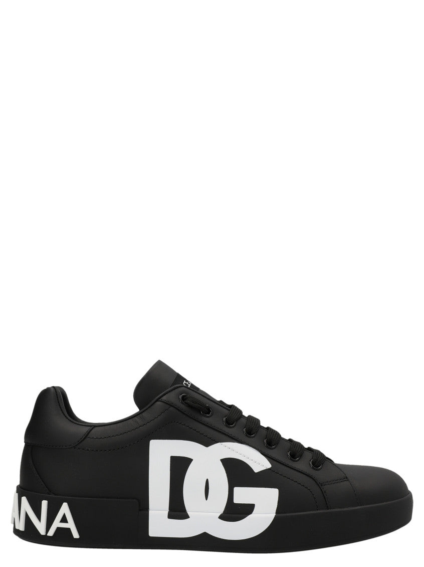 Black Low Top Sneakers 1