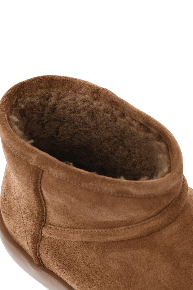 Brown Solid Carryover Boots 4