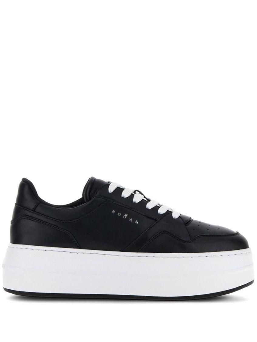 Black H670 Lace Up Sneakers 1