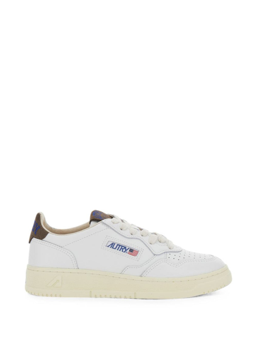 White Logo Sneakers 1