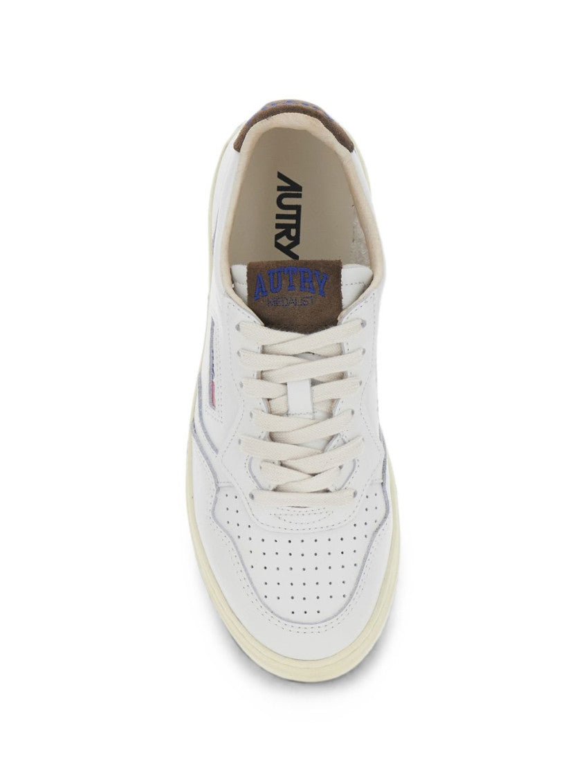 White Logo Sneakers 3