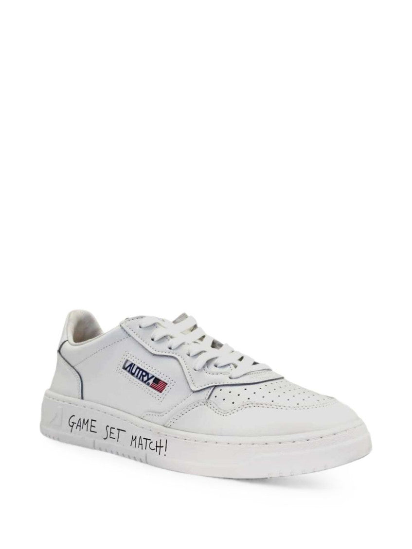 White Logo Sneakers 2