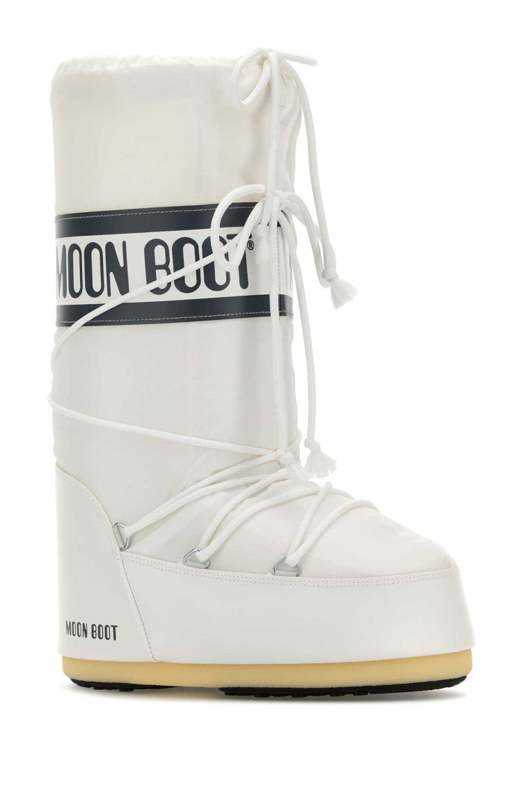 White Logo Boots 2