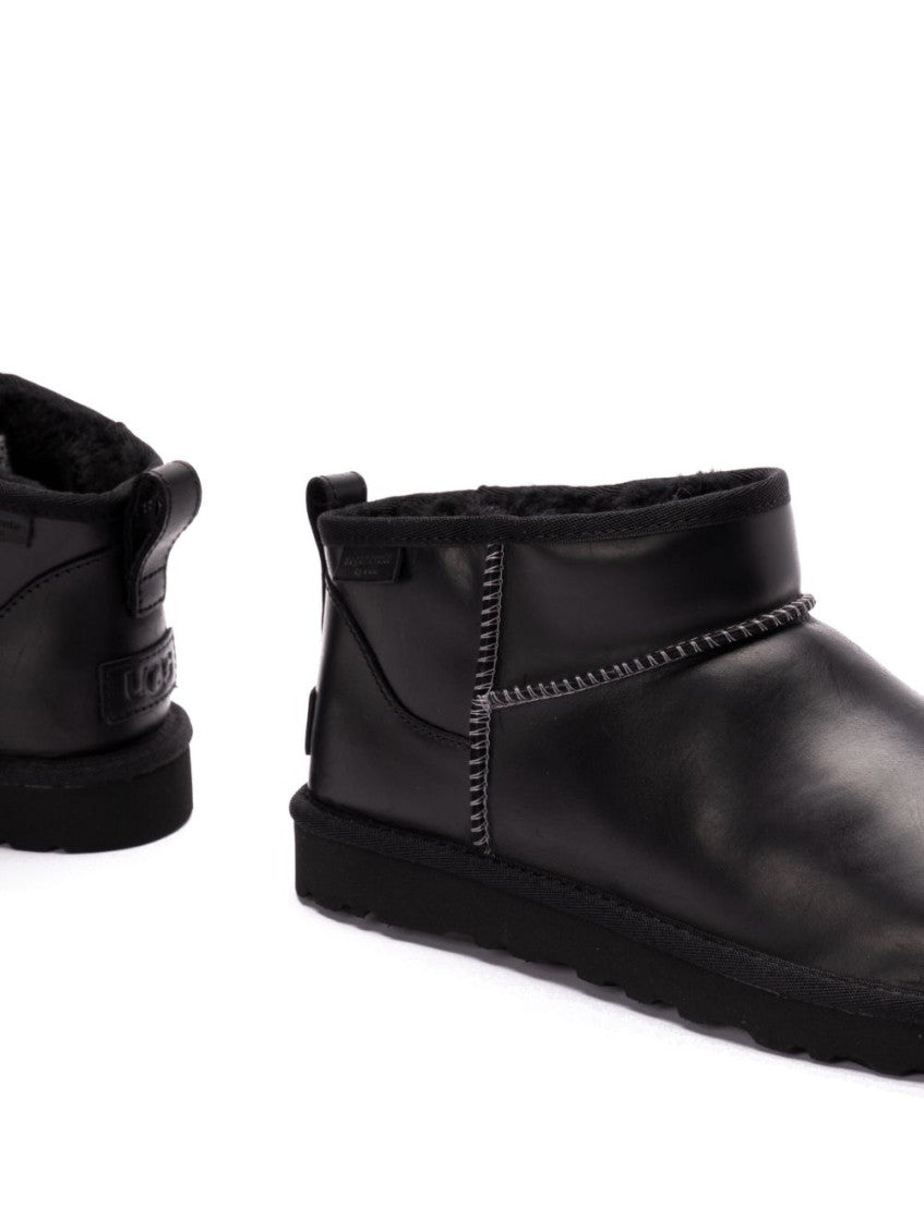 Black Classic Mini Boots 2