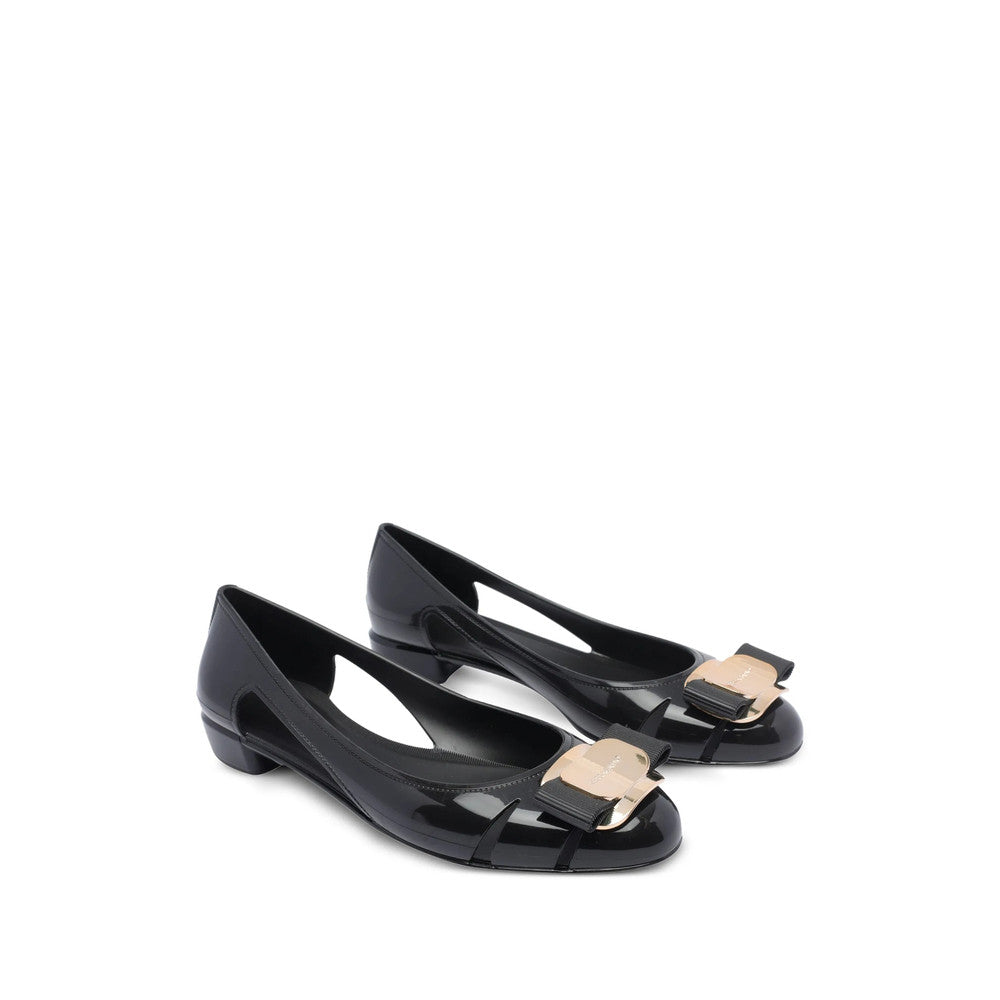 Black Vara Pumps 2