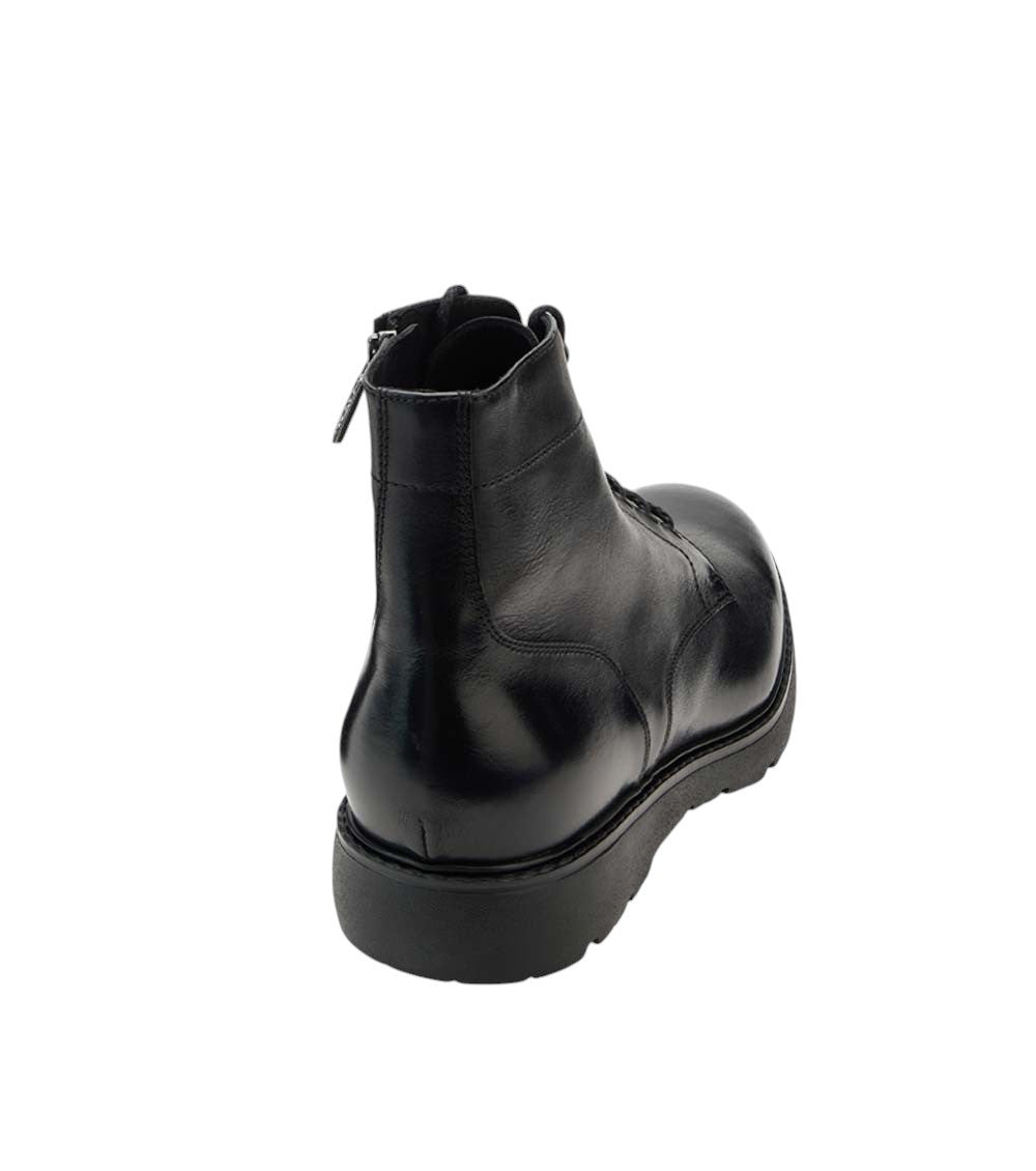 Black Leather Boots 3