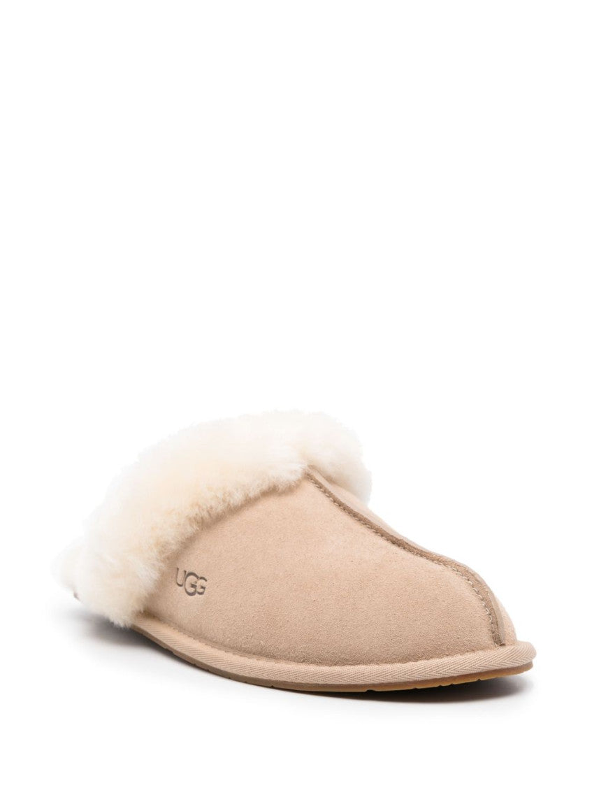 Beige Logo Slides 3