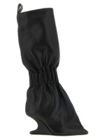 Black Solid Cantitaquito-8 Boots 1
