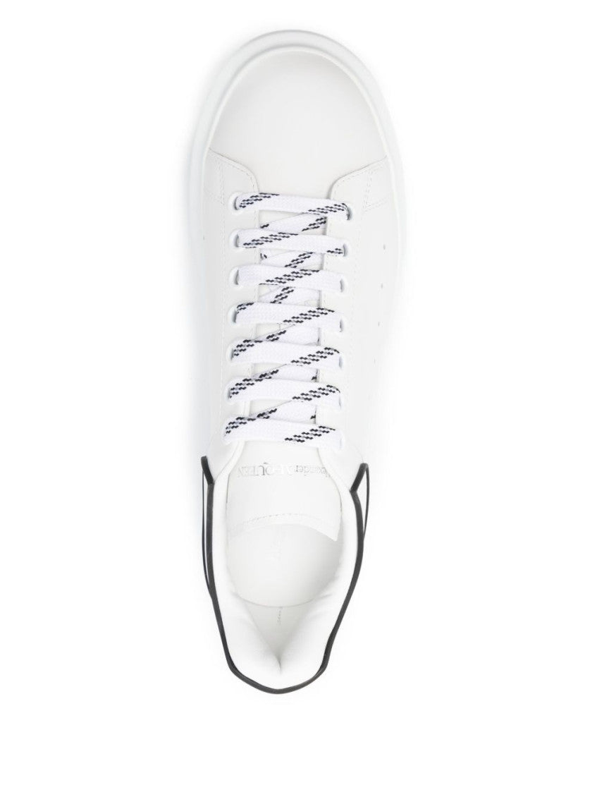White Logo Sneakers 3